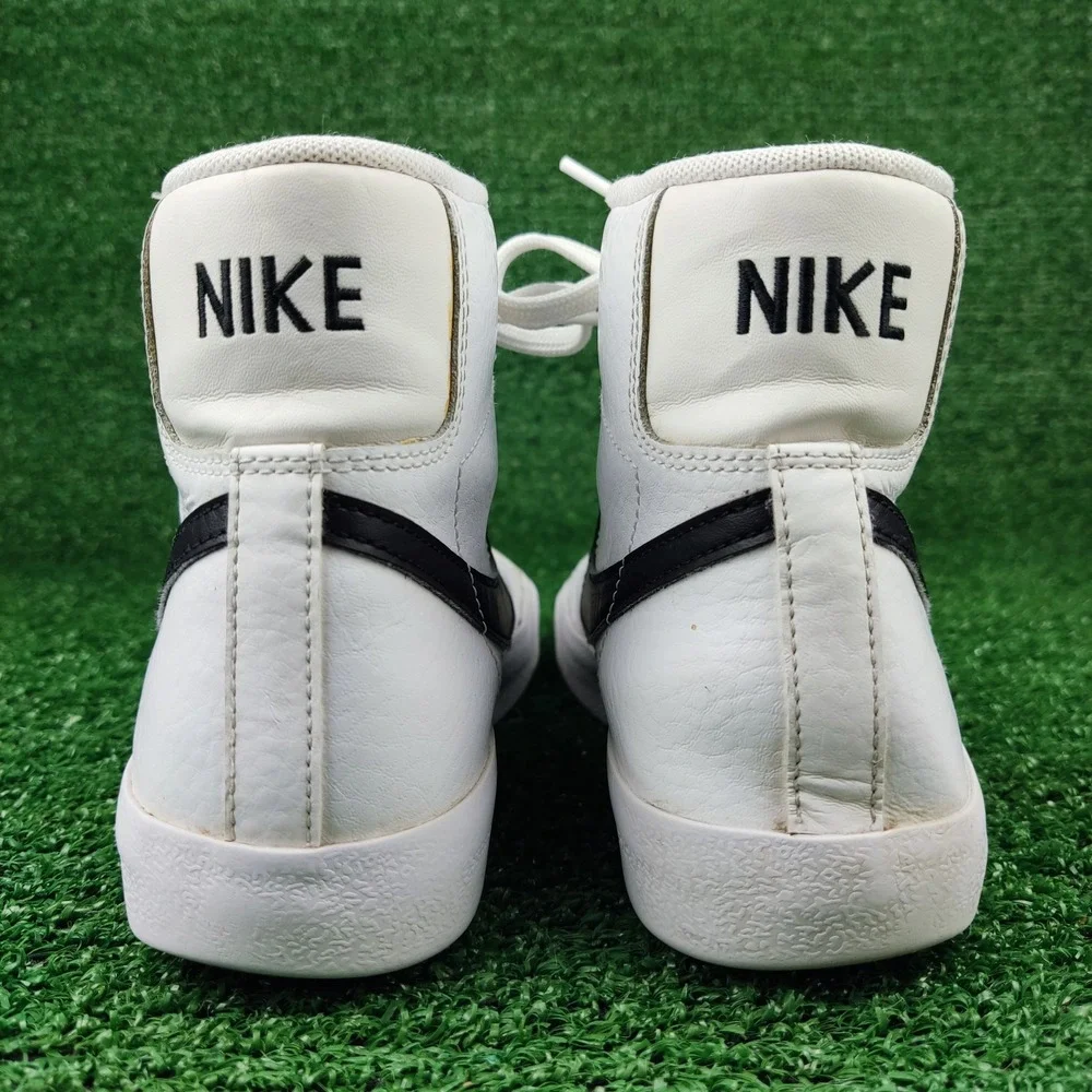 Nike Shoes Kids 5Y White Blazer Mid 77 DA4086-100 High Top Suede Trim Classic